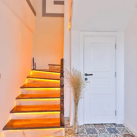 Villa Balayi Ve Cekirdek Aileler Icin Bir Kaş